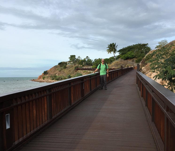 Great boardwalk, part of the coastal walk in Townsville. Fantastic!