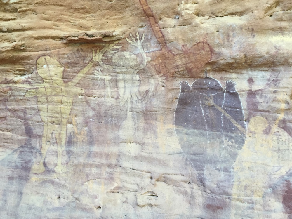 Rock art at Split Rock depicting Quinkans