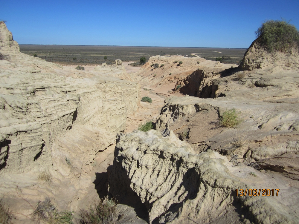 Walls of China - note the road crossing Lake Mungo in the background. That takes you back to the Discovery Centre.